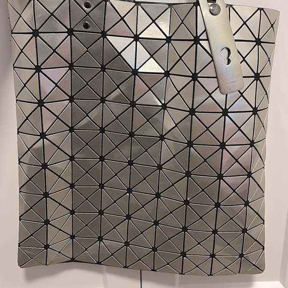 [Bao Bao] Issey Miyake Metallic PVC Geometric Black Mesh Zip-Close Shoulder Tote - Picture 7 of 16